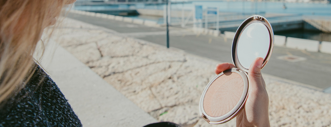 Best Travel Makeup Mirror In 2026 For Vacation Makeup And Touch-Ups Anywhere